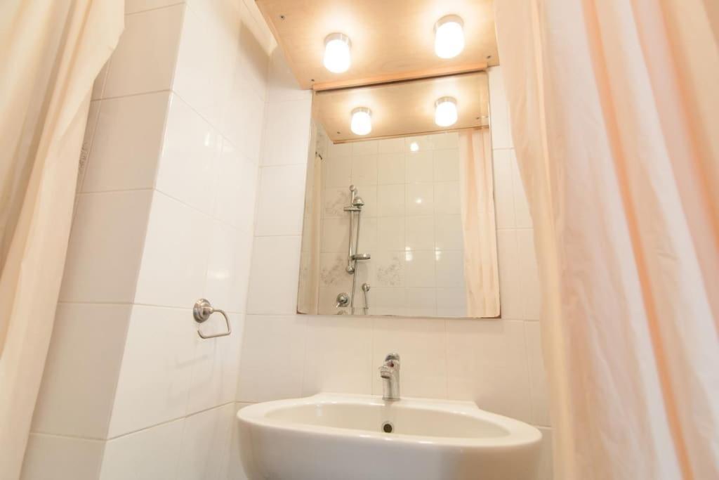 Romantic Apt In San Frediano Florença Exterior foto